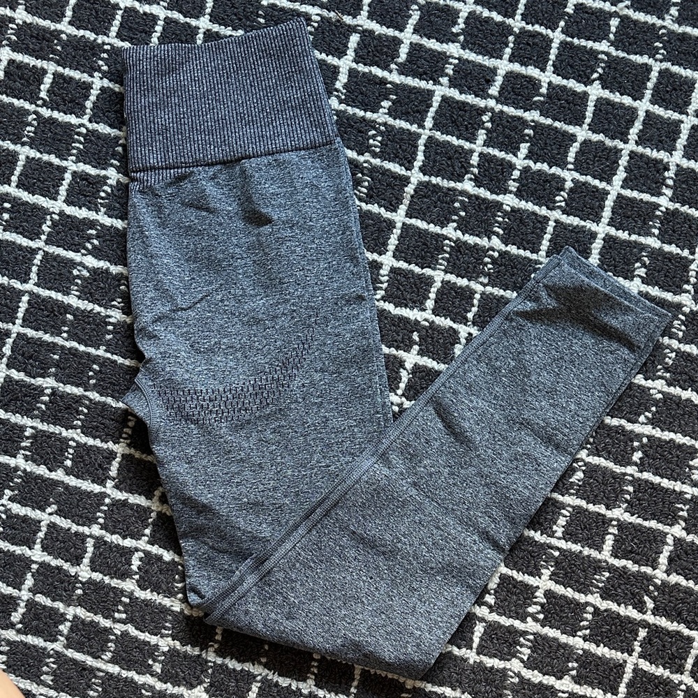 Vitality Heathered Black Leggings